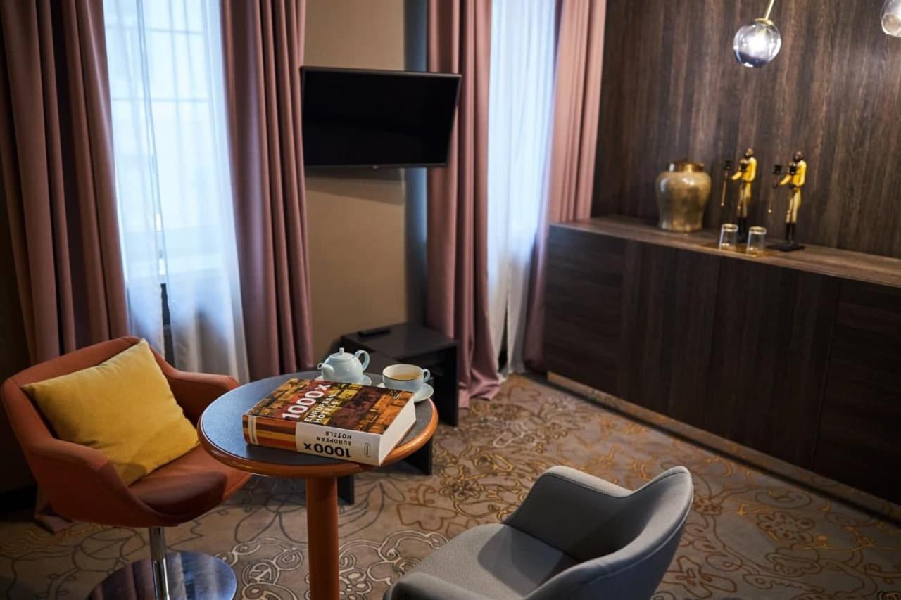 วอซเดียเชนสกี บูติกโฮเต็ล Hotel เคียฟ ภายนอก รูปภาพ