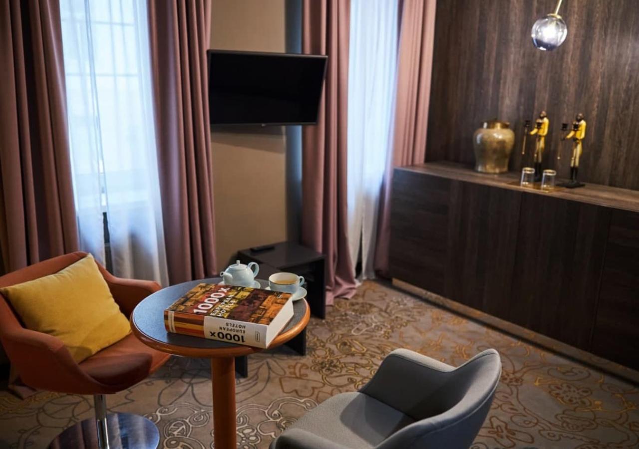 วอซเดียเชนสกี บูติกโฮเต็ล Hotel เคียฟ ภายนอก รูปภาพ