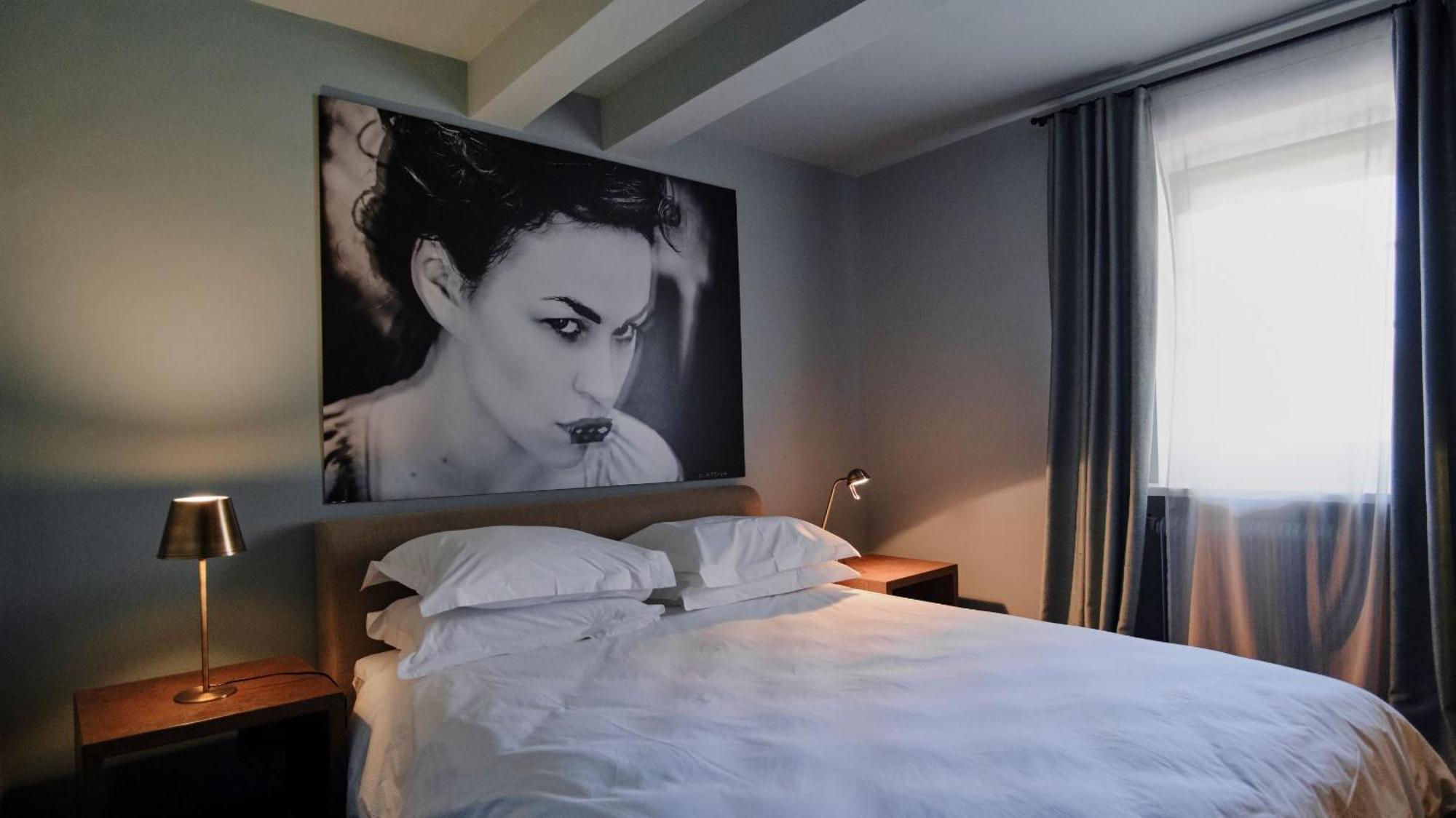วอซเดียเชนสกี บูติกโฮเต็ล Hotel เคียฟ ภายนอก รูปภาพ